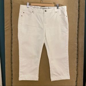 CALVIN KLEIN Plus Size Capri Jeans